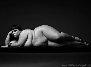 Chụp ảnh nuy cho “bé bự” ảnh 1