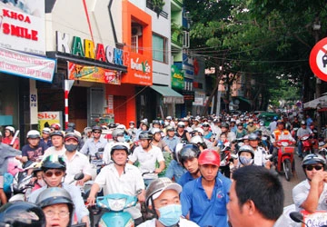 Cả miền Nam mất điện do… xe cần cẩu! ảnh 2