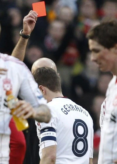 MU “làm hỏng” ngày tái ngộ của Dalglish với Liverpool ảnh 3