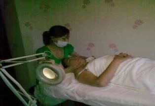 Toát mồ hôi trong phòng massage ảnh 1