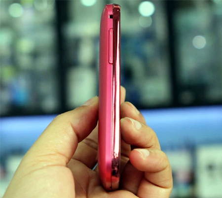 Ngắm Samsung Galaxy Y chính hãng màu hồng ảnh 5