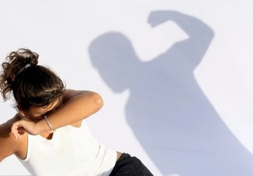 Chồng vừa đánh vừa xoa nhưng tôi không dám bỏ ảnh 1