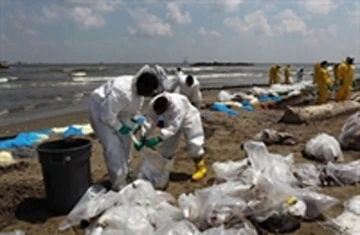 Mỹ dọa loại BP khỏi chiến dịch khắc phục tràn dầu ảnh 1