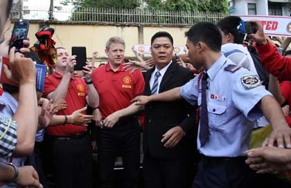 Mướt mồ hôi với...Peter Schmeichel ảnh 6