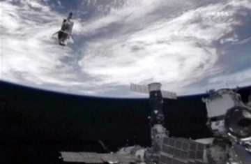 Tàu con thoi Atlantis hoàn thành sứ mạng cuối cùng ảnh 1