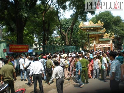 Chùm ảnh: Hiện trường vụ bắt cóc học sinh trường mầm non ảnh 1