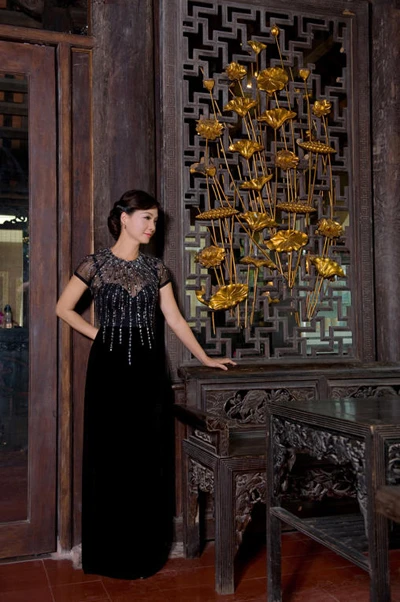 NSND Lê Khanh làm người mẫu áo dài ảnh 8