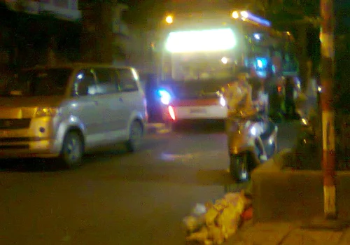 Một đêm 'mua' dâm ở 'chợ' mại dâm nam Sài Gòn ảnh 1