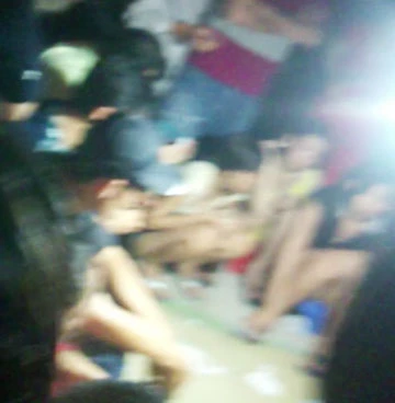 Cờ bạc lộng hành tại Bình Thạnh, TP.HCM - Bài 2: Sòng bài “đánh” suốt đêm ảnh 2 Cờ bạc lộng hành tại Bình Thạnh, TP.HCM - Bài 2: Sòng bài “đánh” suốt đêm ảnh 2