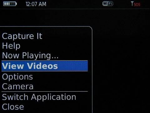 Xem phim với định dạng DivX và XviD trên máy. Xem phim với định dạng DivX và XviD trên máy.