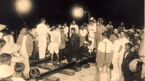 Trắc trở Sài Gòn - Hà Nội ảnh 2