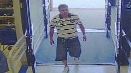 Thiếu nữ Mỹ phát hoảng vì nạn rạch mông ảnh 1