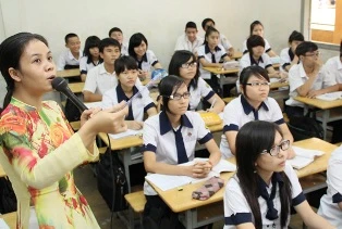 Tiền trường: bao nhiêu mới đủ?: Kỳ 1: Hàng chục khoản phí đổ đầu phụ huynh ảnh 1