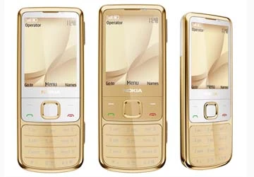 6700 Classic phiên bản vàng đến VN giá gần 9 triệu ảnh 1