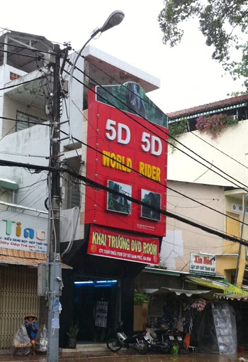 Rạp phim 4D "đội lốt" 5D tại Sài Gòn ảnh 2 Rạp phim 4D "đội lốt" 5D tại Sài Gòn ảnh 2