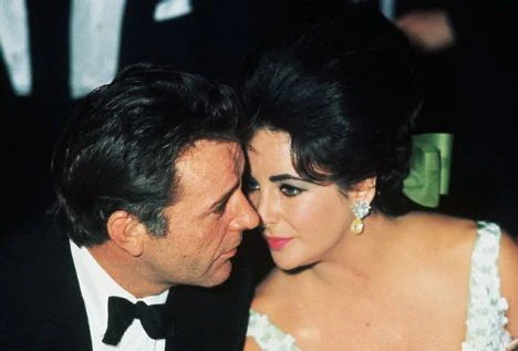 Elizabeth Taylor: Nước mắt và nụ cười ảnh 2
