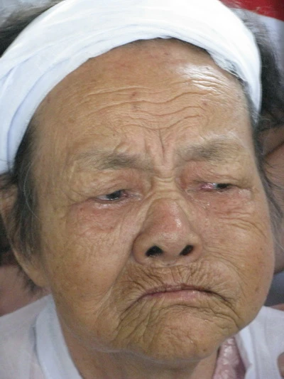 Tiễn đưa mẹ Thứ về với đất trời ảnh 5