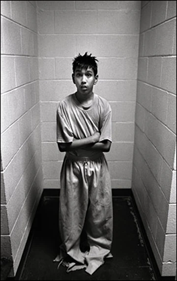 Luật pháp các nước xử lý người chưa thành niên phạm tội dã man ảnh 3