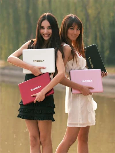 Laptop Toshiba chạy Windows 7 cho châu Á ảnh 5