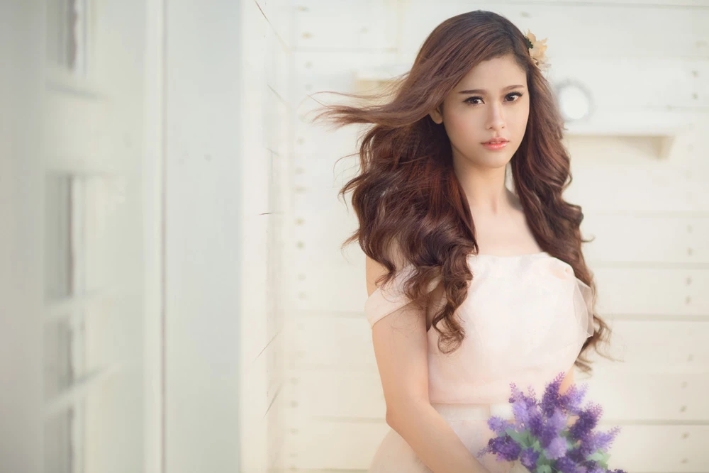 Trương Quỳnh Anh khoe vai trần gợi cảm ảnh 5