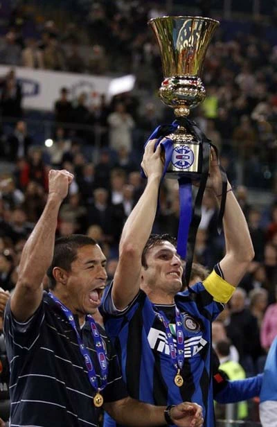 Chùm ảnh: Danh hiệu đầu tiên trong mùa giải của Inter Milan ảnh 5