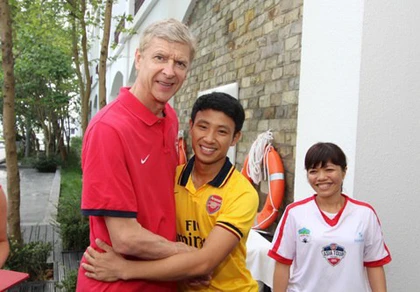 Arsenal bất ngờ mời "Running man" sang Anh ngày 2/8 ảnh 1