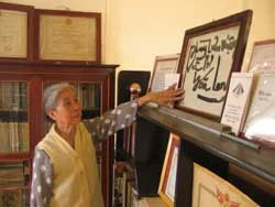 Phòng lưu niệm nhà thơ Yến Lan tại nhà riêng ở thị trấn Bình Định, huyện An Nhơn, tỉnh Bình Định - Ảnh: Đình Phú