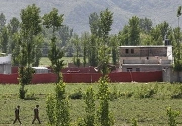 Có hai vụ nổ lớn tại nhà của bin Laden ở Pakistan ảnh 1