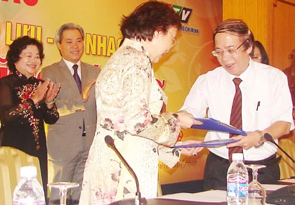 Quỹ học bổng Vừ A Dính Thắp sáng ước mơ ảnh 1