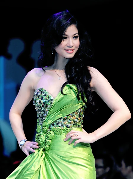 Các Hoa hậu khoe sắc trong Đêm hội ảnh 2