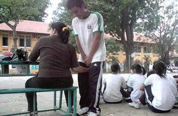 Cô nhéo "chỗ kín" trò làm giáo sư, nhà tâm lý sửng sốt ảnh 2