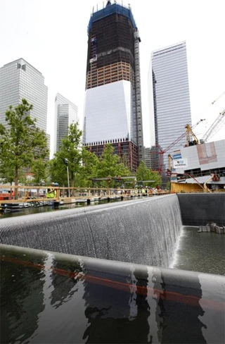 Những công trình tưởng niệm nạn nhân khủng bố 11/9 ảnh 4