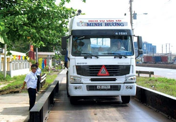 Thêm trạm cân để chống xe quá tải ảnh 1