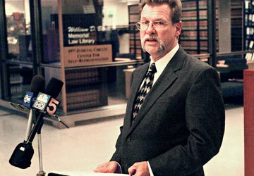 Khi công tố viên sợ chứng cứ ADN - Bài 2: Cứ như tinh trùng có ở mọi nơi! ảnh 1