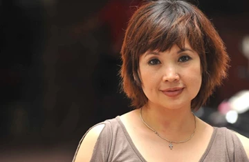 NSND Lan Hương: 15 tuổi, tôi đã biết “yêu để cưới”! ảnh 1