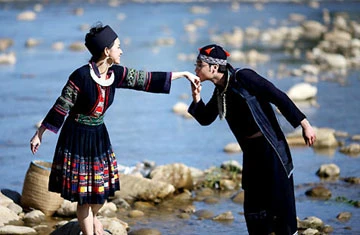 Hoa hậu Thùy Lâm cưới tiến sĩ Kinh tế ảnh 6