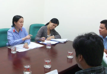 Lần đầu tiên, thừa phát lại cưỡng chế thi hành án ảnh 1