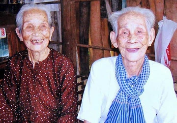 “Bà tổ” của bóng đá nữ ảnh 1