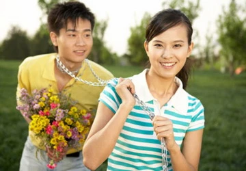 Nợ như chúa Chổm vì "dại gái" ảnh 1