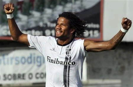 Những điều chưa biết về tân binh Bebe của MU ảnh 2