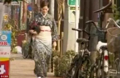 Gặp Geisha da trắng đầu tiên trên thế giới ảnh 2