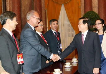 Việt Nam mong các nước hỗ trợ đào tạo thầy thuốc ảnh 1