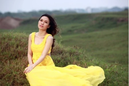 Mỹ Tâm ra sách ảnh và hát nhạc xưa ảnh 1