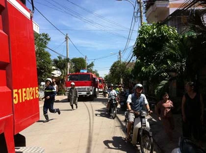 Náo loạn vì tổ trưởng dân phố báo cháy giả ảnh 2