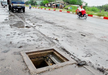 1 nắp hố ga=20 triệu đồng ảnh 1