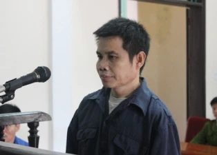 Xin giảm án cho kẻ hiếp dâm con mình vì nghĩ là... hàng xóm ảnh 1 Xin giảm án cho kẻ hiếp dâm con mình vì nghĩ là... hàng xóm ảnh 1