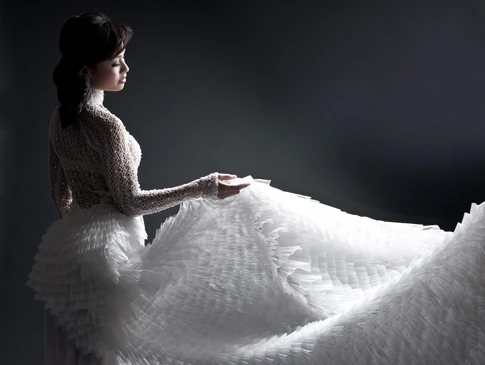 Miss Vietnam tại Australia làm duyên với áo dài ảnh 7