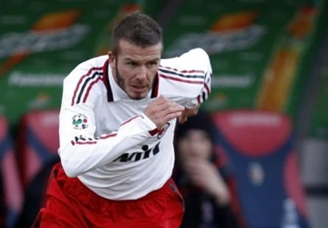Beckham được đề cử giải “Bàn chân vàng 2010” ảnh 1