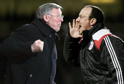 Cuộc đấu khẩu giữa Ferguson & Benitez vẫn chưa đi đến hồi kết - Ảnh: D.M