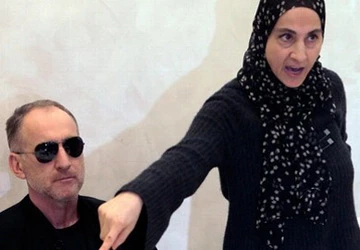 Mẹ nghi phạm Boston có tên trong dữ liệu khủng bố ảnh 1 Mẹ nghi phạm Boston có tên trong dữ liệu khủng bố ảnh 1